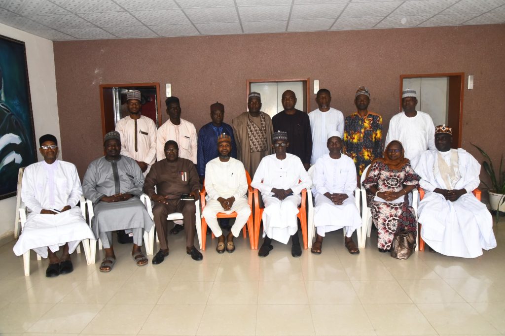 C’ttee on casual staff audit submits report to Vice-Chancellor