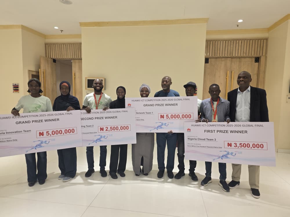 ABU students receive cash gifts at Huawei Education Summit